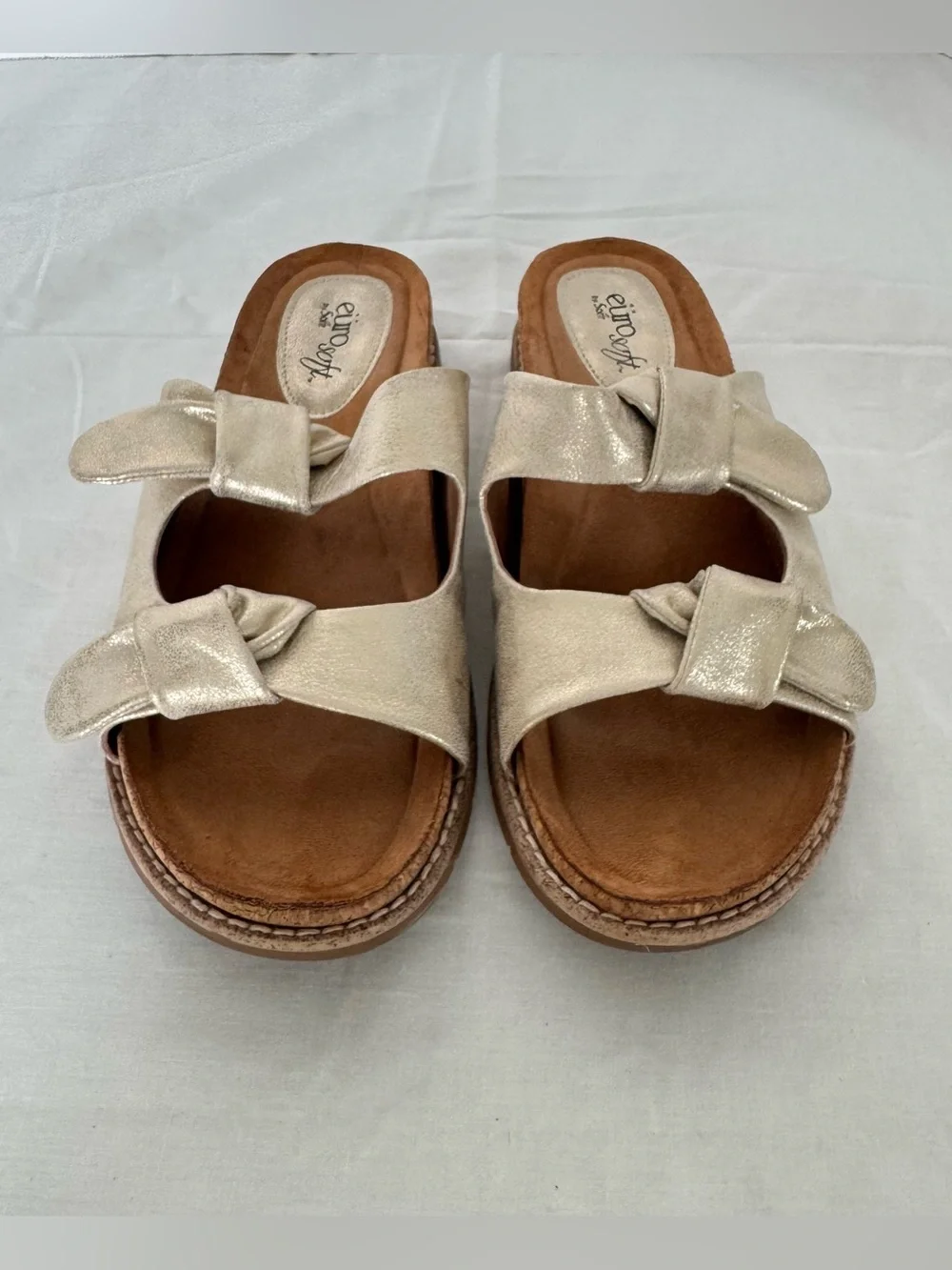 Eurosoft by Söff metallic gold slide sandals Size 8M